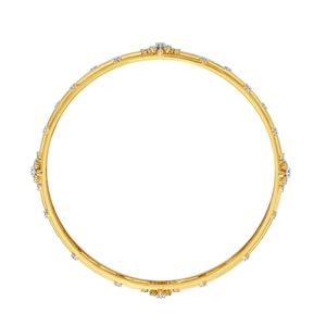Brazalete de Oro Amarillo con Diamante Cultivado en Laboratorio, Diseño Floral en el Centro y Triple Línea - Product Image 2