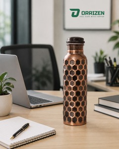 Botella de Agua Clásica Daystar de Cobre, Modelo DST-AT-044, Diseño Moderno, Martillada a Mano, Ecológica, a Prueba de Fugas, Reutilizable, para Exteriores - Product Image 1