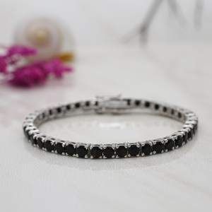 Pulsera de tenis de ónix negro, joyería minimalista, plata de ley 925, pulsera de piedras preciosas negras, elegante regalo para mujer - Product Image 1