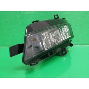 Feu antibrouillard droit d'occasion pour Golf 5G0941661 - Product Image 2