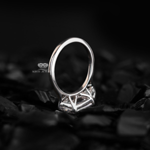Bague de fiançailles à trois pierres en diamant de laboratoire taille émeraude avec pierres latérales taille trillion en or blanc 14K, cadeau de mariage, fournisseur de bijoux - Product Image 4