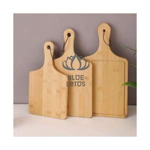 Tabla de Cortar Rectangular Sostenible 2026, de Madera Pura, Segura, Limpia y Duradera, para Cortar Carne en la Cocina - Product Image 1