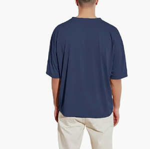 เสื้อยืดคอกลมแขนสั้นทรงโอเวอร์ไซส์สีกรมท่าผ้าฝ้ายสำหรับผู้ชาย ดีไซน์เรียบง่าย สีพื้น - Product Image 1
