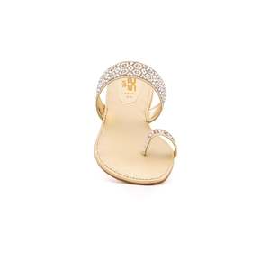 Sandalias de tacón doradas FN0593 Chappal elegantes y elegantes - Product Image 1