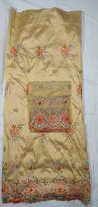 Colección Formal Impresionante: Exclusivo Wrapper Nigeriano George con Pedrería en Tela de Tafetán de Seda con Patrón Abstracto - Product Image 2