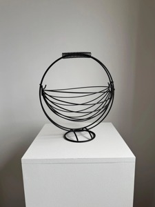 Stylish Black Metal Wire <b>Basket</b> Bowl Ideal For Fruits And Vegetable Storage Kitchen Counter <b>Display</b> Handcrafted From India - Product Image 4