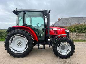 MASSEY FERGUSON 4707 42HP 4WD Wheel Tractor Red for Engine 3-Year Warranty Gear Drive Farm Tractor High Safety Level - Product Image 4