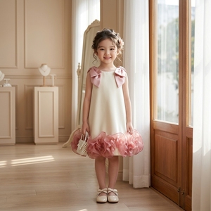 Robe de princesse Tutupetti raffinée et personnalisée pour filles, style boutique, en organza ivoire, coupe trapèze, sans manches, avec ourlet à volants et grand nœud, couleur blush - Product Image 2