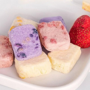 Natural Crispy Freeze Dried Yogurt <b>Cubes</b> with Mixed Fruit Premium Snack Factory Wholesale Vietnam Supplier - Product Image 3