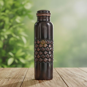 Botella de Agua de Cobre de 750 ml Más Vendida |   Vaso de Metal Ecológico con Adhesivo Esmaltado, Libre de BPA, Ideal para Regalo - Product Image 2