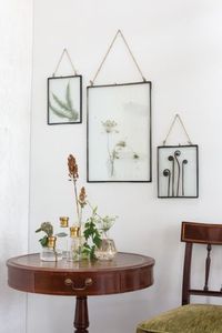 Home Decor Glass & Metal Hanging Photo <b>Frame</b> for <b>Wall</b> Decoration, with 2 Sides Glass Customized Decorative Picture <b>Frames</b> - Product Image 6