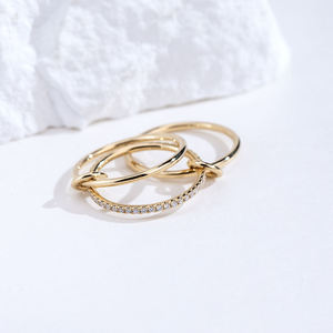 Anillo de Eternidad de Oro 14K/18K con Diamante Redondo Cultivado en Laboratorio, Anillo Giratorio Delicado con Conector, Banda Entrelazada, Banda Triple - Product Image 4