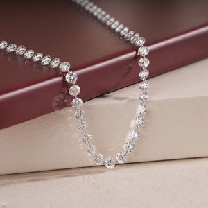 Collar de diamantes cultivados en laboratorio con corte redondo y diseño elegante, joyería fina de diamantes para mujer, para venta al por mayor de proveedor indio. - Product Image 3