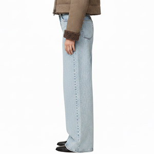 Pantalons en denim bleu clair délavé sur mesure OEM/ODM pour hommes, avec logo brodé personnalisé, coupe large. - Product Image 5