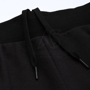 Combinaison de jogging décontractée à capuche haute performance pour l'hiver, avec tissu respirant et coupe confortable pour le fitness et l'usage quotidien - Product Image 5