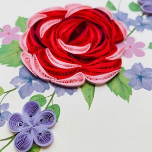 Tarjeta de quilling con diseño de rosa roja, tarjeta de felicitación hecha a mano con sobre, tarjeta floral de quilling especial para todas las ocasiones, manualidades en papel - Product Image 2