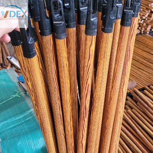 VDEX 120cm recubierto de PVC grano de madera mopa palo y recogedor producto de uso doméstico de alta calidad hecho en Vietnam - Product Image 4