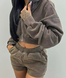 Ensemble de jogging unisexe personnalisé 2-en-1 en coton délavé à l'acide, avec logo frontal, cordon de serrage, écologique, épais et coupe courte - Product Image 3