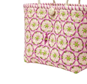Sac à main et fourre-tout tendance en plastique tressé à motif étoile géométrique, fait main, idéal pour l'été, la plage et les vacances - Product Image 4