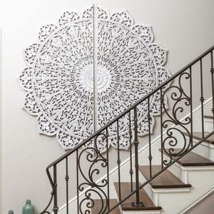 Panneau mural en bois sculpté à la main en forme de demi-lune de 48 pouces, décor floral, blanc antique - Product Image 1