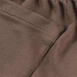 Shorts de felpa francesa de punto suave con cintura flexible, tela transpirable y silueta relajada para un confort máximo. - Product Image 4