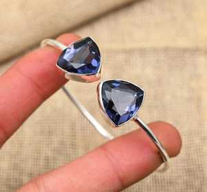 Brazalete Delicado con Iolita, Elegante Brazalete de Plata de Ley 925 Hecho a Mano, Regalo de Cumpleaños - Product Image 5