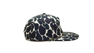 Casquette Snapback structurée à 5 panneaux en polyester camouflage avec broderie 2D personnalisée, fabriquée au Vietnam, pour tous, style streetwear classique - Product Image 3