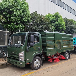 Camiones de Limpieza y Barrido de Calles con Aspiradora 4x2 Isuzu de China - Product Image 2