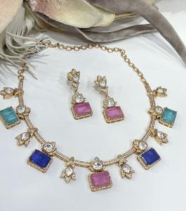 Elegante Juego de Collar y Pendientes de Moissanita con Acabado Dorado de Alta Calidad, Diseño Moderno, para Bodas, Colección para Mujer - Product Image 2