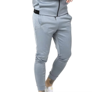 Ensemble de survêtement personnalisé pour homme – Survêtements ajustés pour homme – Tenue de sport d'été personnalisée pour adultes - Product Image 3