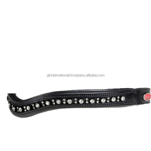 Diadema para caballo hecha a mano de cuero genuino negro, decorada con pequeñas cadenas de cristales blancos y negros brillantes. - Product Image 3