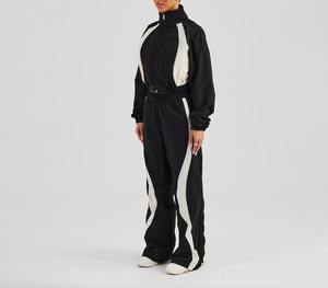 Ensemble survêtement coupe-vent deux pièces pour femme : veste et pantalon de jogging en polyester et nylon avec fermeture éclair - Product Image 5
