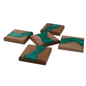 Posavasos de resina verde epoxi y uso hecho a mano Diseño de madera y arte Taza de té Posavasos de madera para diseño y venta de resina - Product Image 1