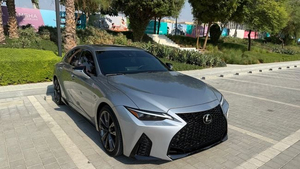 2023 Usado para F Sport, Gris Platino, Transmisión Automática, Motor de Gasolina 4L, Interior de Cuero Oscuro, R20 Aluminio, Euro VI - Product Image 3