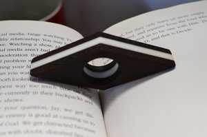 Soporte de Páginas de Libro de Madera Hecho a Mano con Resina Blanca, Adorno de Escritorio de Forma Irregular, Soporte de Lectura, Artículo Coleccionable - Product Image 5