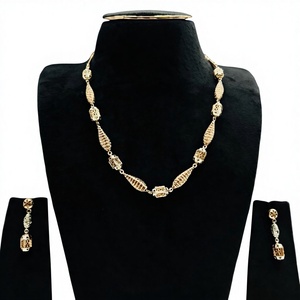 Ensemble de bijoux de luxe en or massif 22 carats, classique, pour mariage et soirée, avec collier et boucles d'oreilles pour femmes - Product Image 1