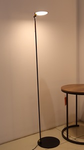 Lampe de sol minimaliste en métal, abat-jour rond blanc, hauteur réglable, LED blanc froid 3500K, base E27, éclairage intérieur - Product Image 6