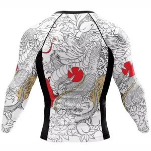 Camiseta de Manga Larga para Hombre con Estampado de Dragón en Negro, Blanco y Rojo, de Secado Rápido, Spandex y Poliéster - Product Image 3