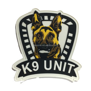 Patch brodé 3D personnalisé avec logo de marque |   Étiquette de marque élégante et cousue pour vêtements techniques |   Approvisionnement direct d'usine - Product Image 4