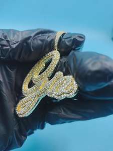 จี้เพชรโมอิสซาไนต์แบบกำหนดเอง VVS ผ่านการทดสอบ จี้ตัวอักษรชื่อสำหรับผู้ชาย สไตล์ฮิปฮอป เงินแท้ 925 ประดับเพชร - Product Image 3