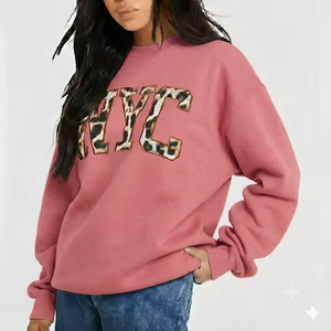 Sudadera de Mujer con Estampado de Leopardo Rosa, Cuello Redondo, Corte Holgado, Tejido de Algodón, Estilo Otoñal - Product Image 1