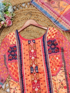 Celebra el Espíritu Festivo con Estilo con el Tradicional Salwar Kameez de FATEMA FASHION para Fiestas y Uso Casual - Product Image 5