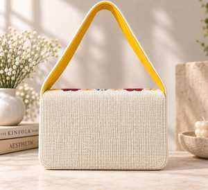 Bolso de Hombro Floral Hecho a Mano con Cuentas y Hebilla, Cartera Bordada Multicolor, Tamaño Personalizable, Accesorio de Estilo Festivo y Llamativo - Product Image 3