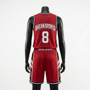 Ensemble maillot et short de basketball respirant en maille polyester, design à panneaux rouge, noir et blanc, logo personnalisé par sublimation, pour femmes - Product Image 4