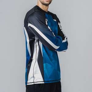 Wholesale Custom Made Sublimation Design UPF 50 Sleeves Rash Guard Short Sleeve Muscle Fitness Men GYM T Shirt for Activities - Product Image 2