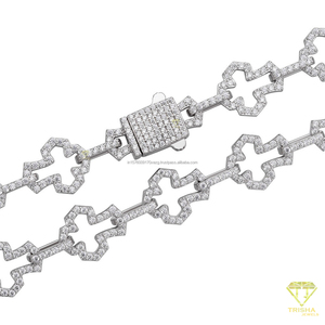 Collar de tenis de lujo con diamantes de moissanita y plata de ley 925, diseño de cruz, cadena de joyería llamativa y brillante para venta al por menor. - Product Image 5