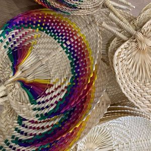 TENDANCES ACTUELLES Éventail en bambou 2026 Écologique et durable pour le refroidissement et la décoration de fêtes Finition lisse Sûr Réutilisable - Product Image 3