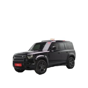 Land Rover Defender 110 D300 HSE 2023/1 con Caja de Cambios Automática, Volante a la Izquierda, Combustible Diésel, Cámara Trasera - 48,522 km - Product Image 1