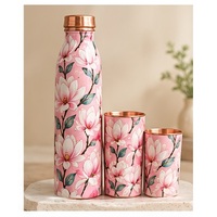Ensemble de bouteilles d'eau en cuivre style forêt tropicale moderne, design tropical jaune, vaisselle de voyage portable