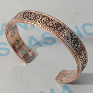 Bracelet de thérapie artisanal moderne en cuivre pur, finition polie, pour la guérison naturelle, cadeau de baptême pour hommes et femmes - Product Image 4